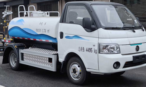 藍牌純電動2.5噸灑水車